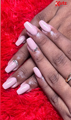 Nail art and grooming